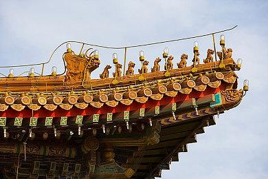 如何在《群星战场》以少胜多？资源规划与战术搭配心得分享